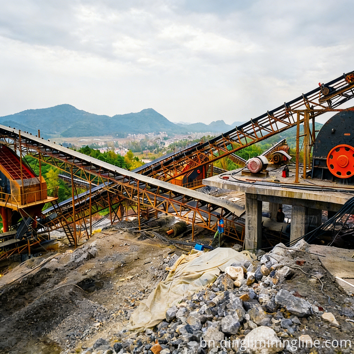 Small Construction Stone Line